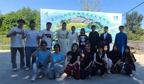 沈阳城市学院师生助力苏家屯区6.5世界环境日活动开幕