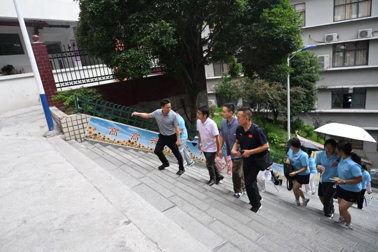 ܾطɣ̽Ѱ˻ϵһʦѧԺ ӳ; ſչ˶ѧУл