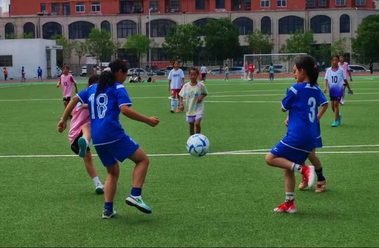 ഺԾ𳡣ʦǿ 뽡ѧѧԺ֧֧