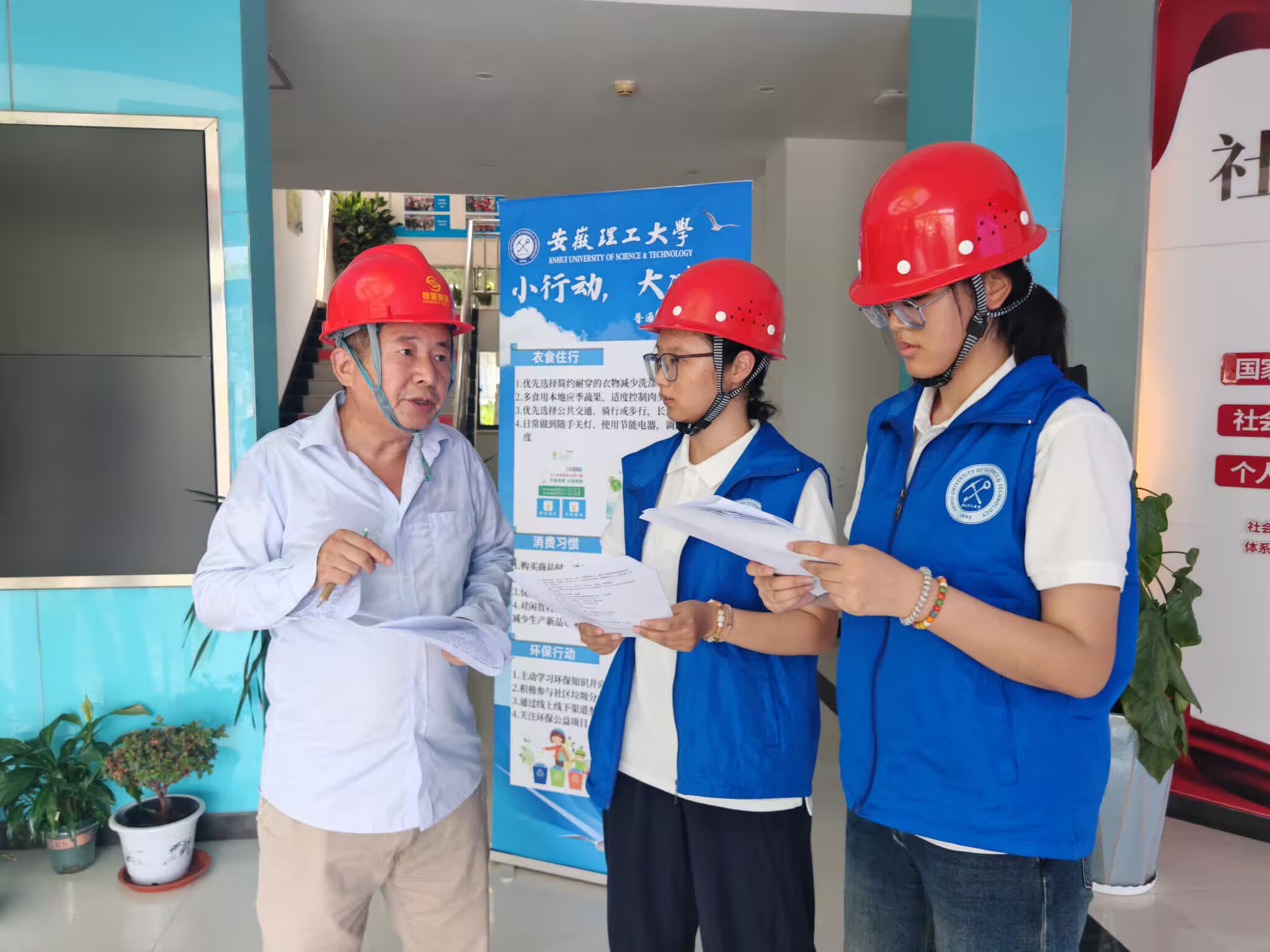 ̼Ѱɫչ· 硱̼δ ѧлϵҵ˫̼ʵ