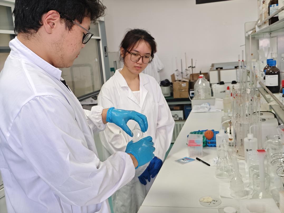 人̴ѧ ״ȷ桱 ŶӶʩʵһβ Ϊʡ̽ɫũҵ·