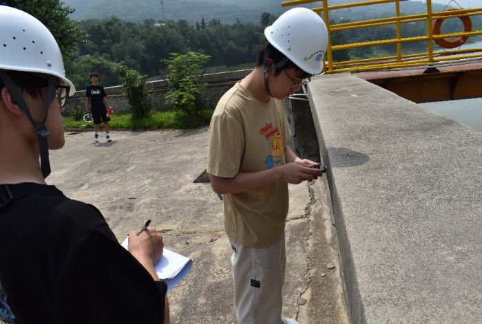 ഺʵƺˮǣıǻ۷ Ӻѧ̽ˮϵͳֺ̽ط