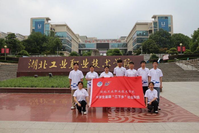 ̽Ѱɫ䣬ഺ 갮ʵ߽