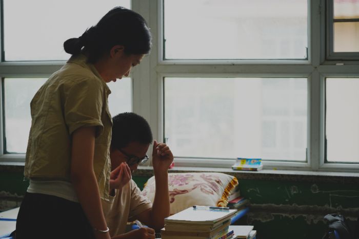 ľѧ˼ѧԺʮŵڶѧչԼʢģ̡֧֧̣ഺ