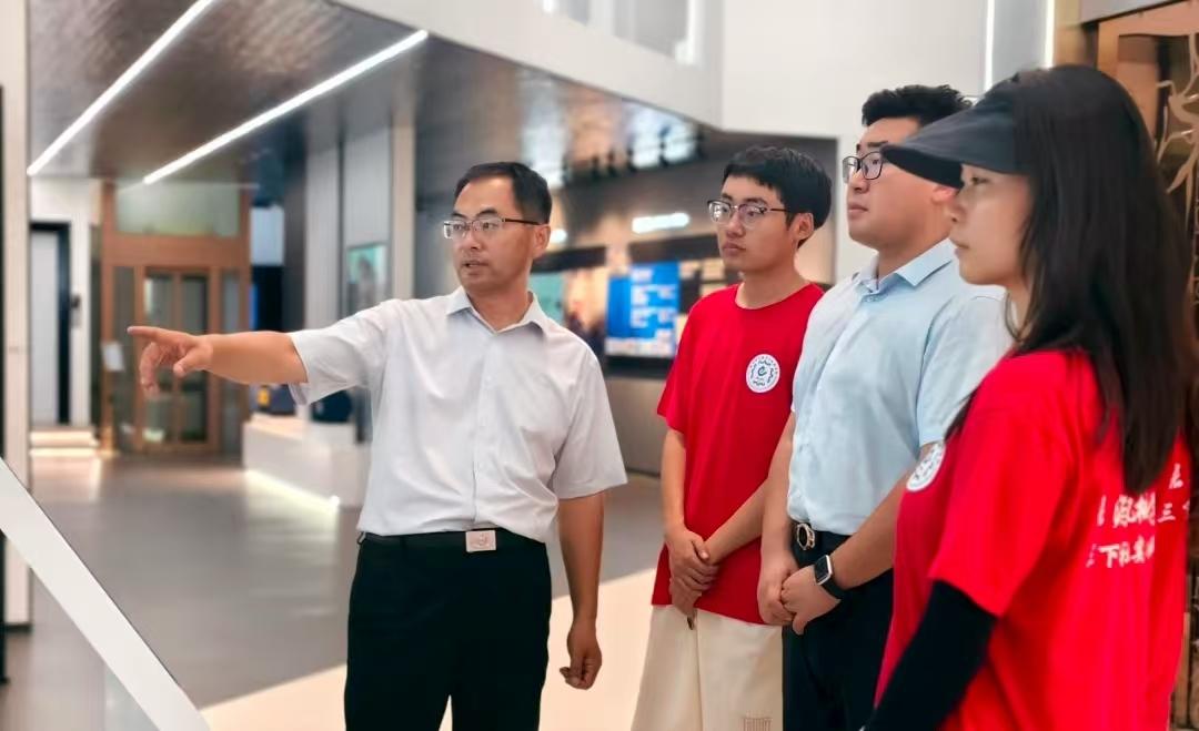 ѧԺഺ־ԸӸؿչ硱ʵ