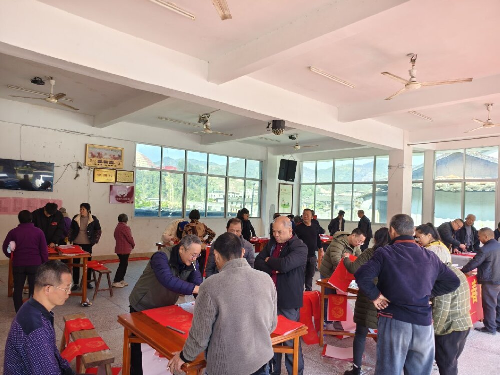 ֳʵԱʦΪشд´ףԸ