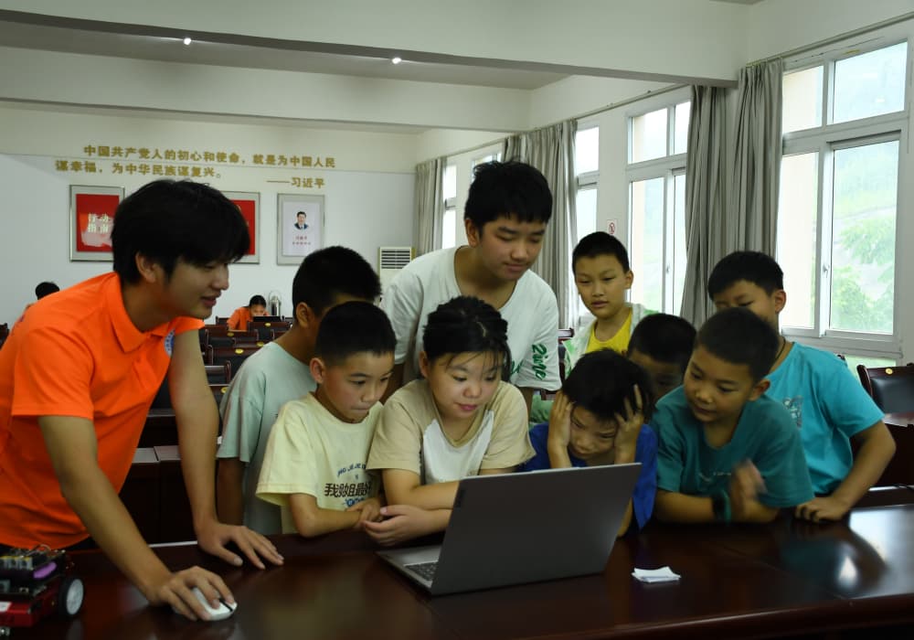 ǻδAIʦѧԺܹѧԺԸС־Ը߷AIտõ׺״Ƽ