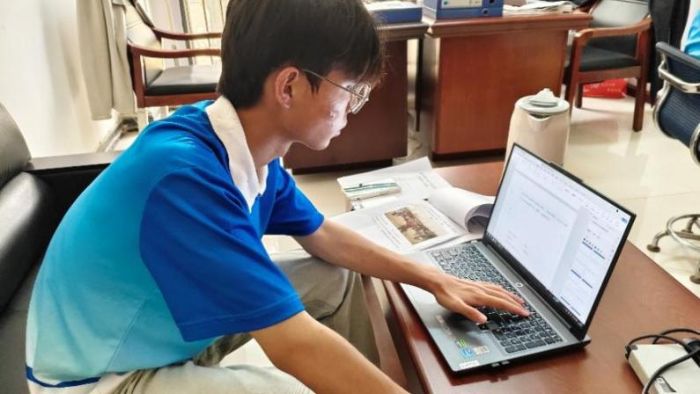 ػӽ£ְ̨Ժѧ봫˹̽Ļ