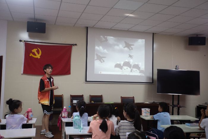 ˻ӰкɫͯΫְҵѧԺϢѧԺ ǻΫ磬Ϣܡ ʵŵĽʵ