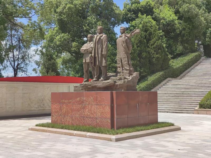 ഺ̤úɫأӳո  ʵǱɽʿ԰֮