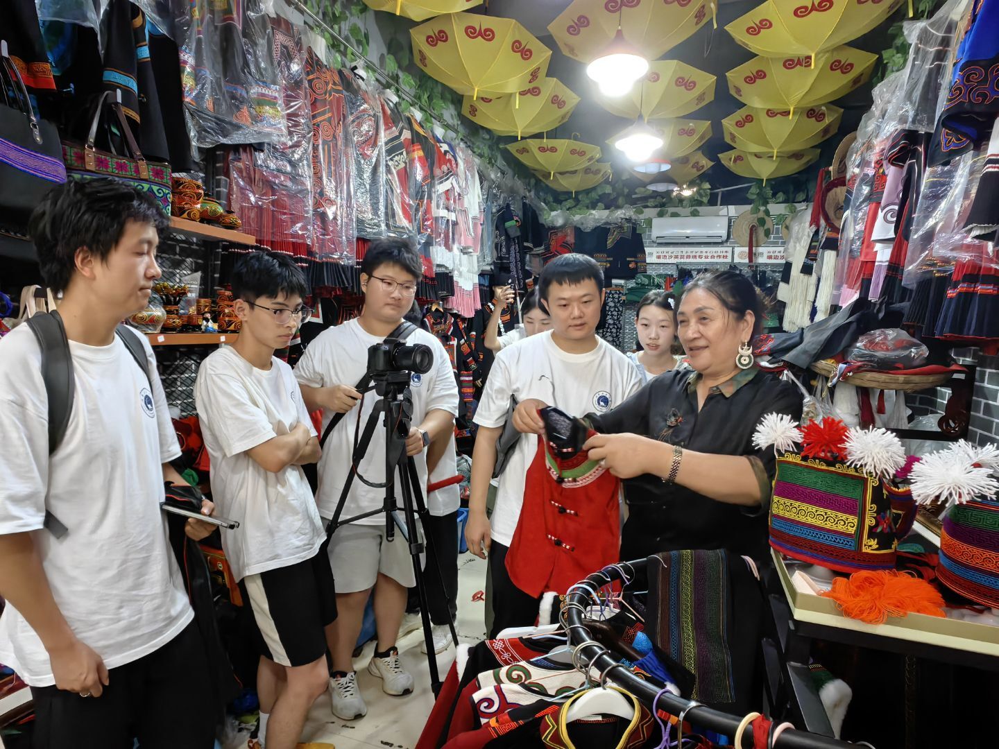 ɶѧѧ̽ѰСɽĻϣ ഺ֮Ż