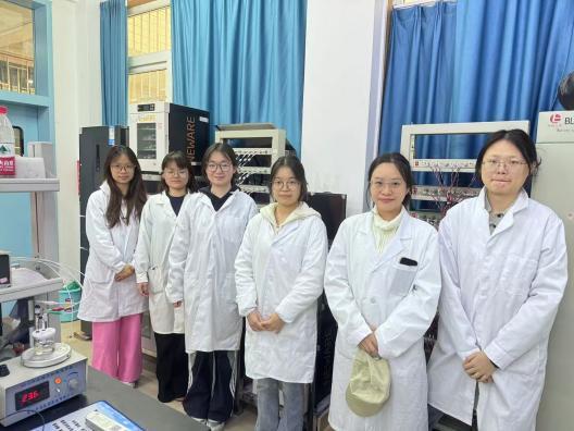 ����ʦ���Ŷӹ����޴�Ѫ�Ǽ�⼼��ƿ�� ���������ǡ����콡�������¸���