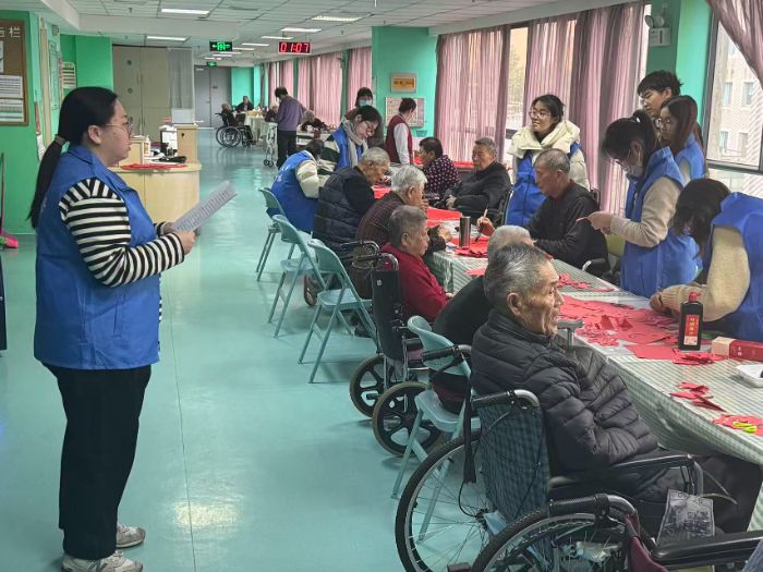 ��ϵ���˻����ϣ��ഺ����ҽ����