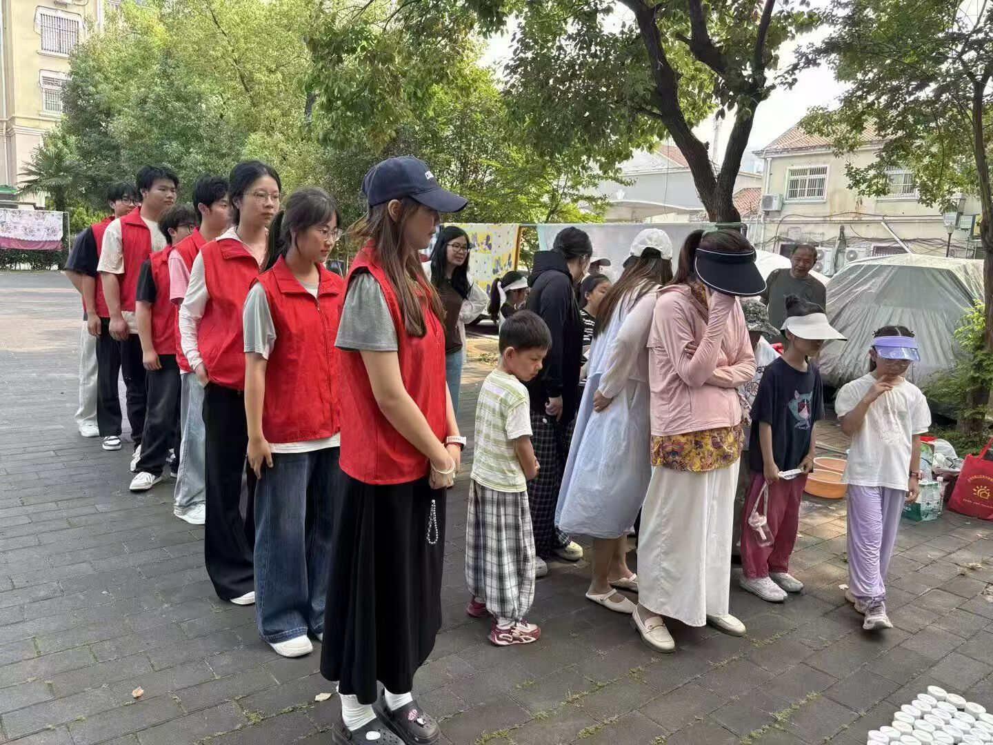 �ʻ澮�ǽ���ͯ�� ����ѧ�����������ܻ�����������